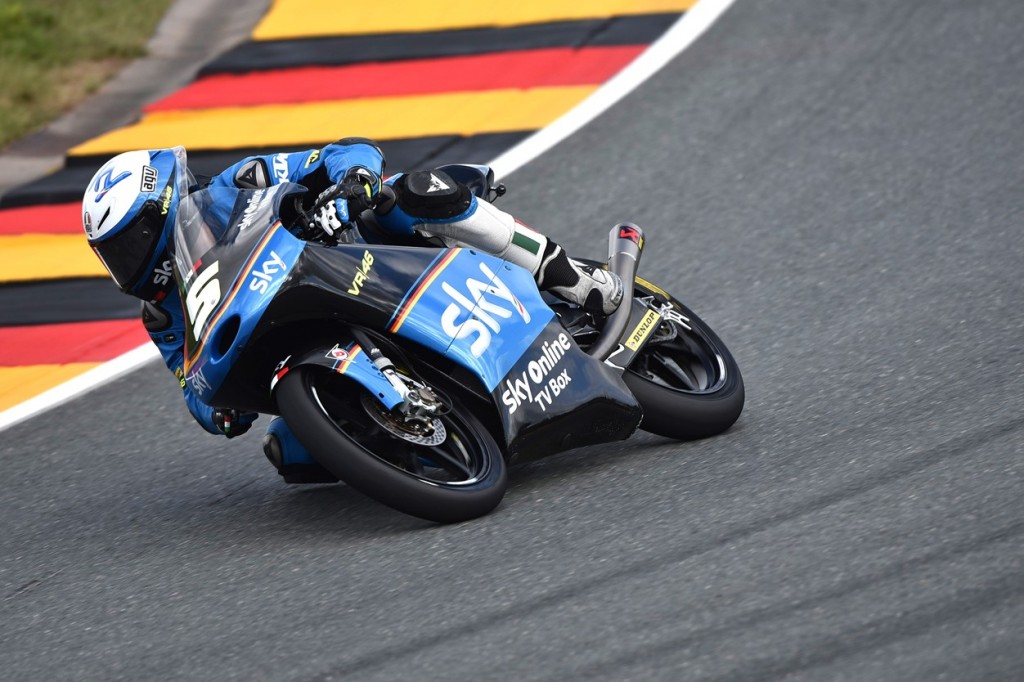 Moto3 Sachsenring: Fenati solo 17° a causa di una caduta, difficoltà per Migno