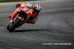 MotoGP Indianapolis Warm Up: Marquez è il più veloce, ma cade così come Lorenzo