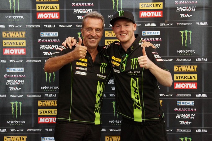 MotoGP: Bradley Smith rinnova con Yamaha Tech 3
