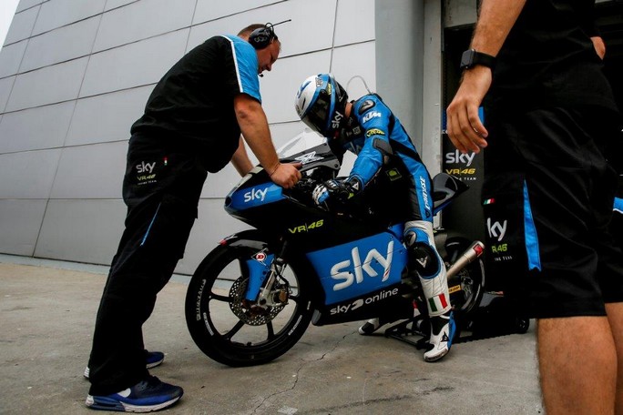 Moto3: Fenati sale al 5° posto, Migno scende al 27°