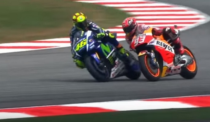 MotoGP Sepang: Rossi Vs Marquez, il pesarese partirà ultimo a Valencia