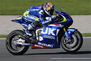 MotoGP: Test Sepang, la Suzuki in pista con il seamless