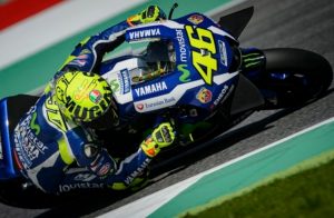 MotoGP Mugello: Rossi, pole speciale, Iannone in prima fila