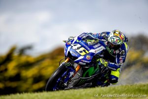 MotoGP Phillip Island: Parola a Crutchlow, Rossi e Vinales