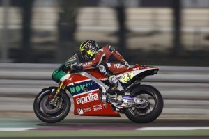 MotoGP Test Qatar Day 1: Aprilia, Espargarò soddisfatto, Lowes debutta sulla RS-GP
