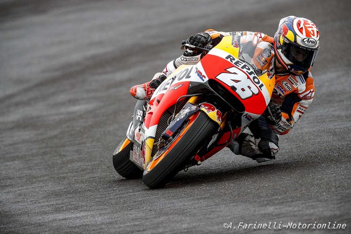 MotoGP Jerez, FP1: Pedrosa è il più veloce sul bagnato, Rossi sedicesimo