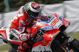 MotoGP Brno, Day 1: Lorenzo, “Chapeau a Ducati che ha lavorato per rendermi la vita più facile”