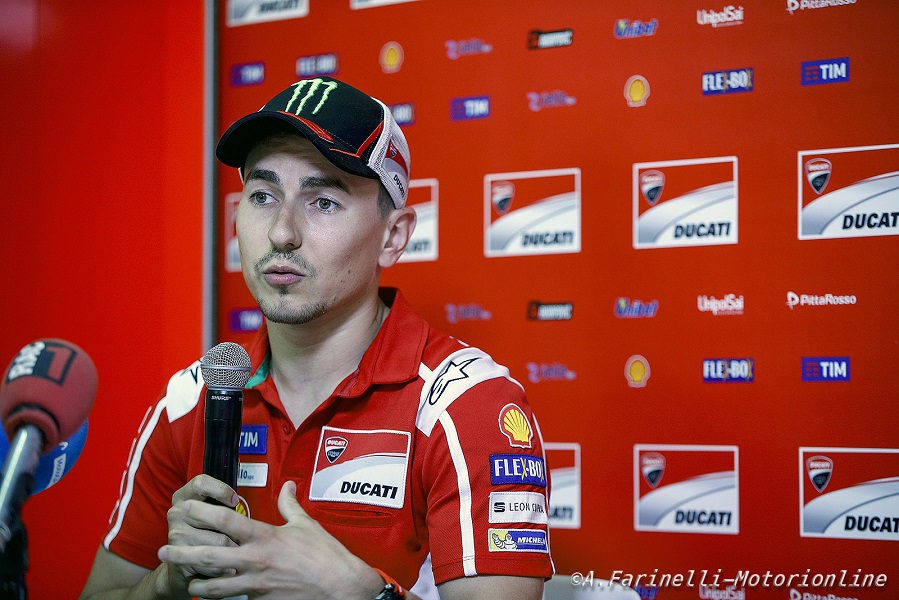 MotoGP: Jorge Lorenzo, “Aiutare Dovizioso? Non ne abbiamo parlato, ma alla fine della stagione sarà il momento di farlo”