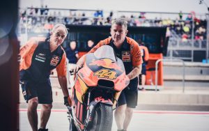 MotoGP: La vita di un meccanico da “corsa”