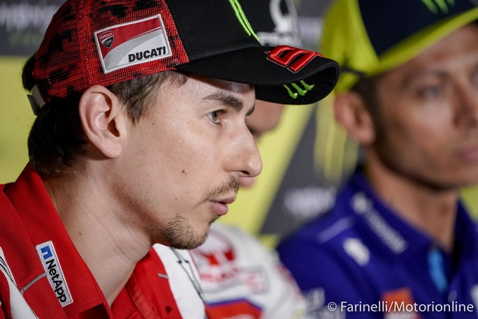 MotoGP | Gp Barcellona Gara: Lorenzo, “Rossi è un campione, non un buon pilota…”