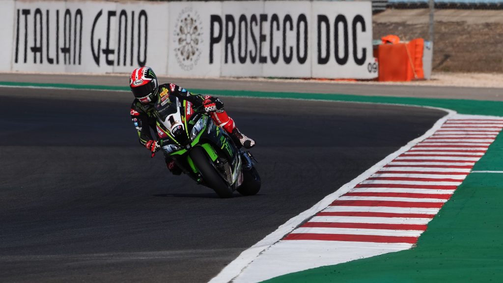 SBK | Nolan Portuguese Round, FP1: Rea subito al comando