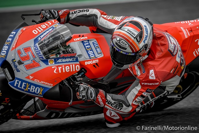 MotoGP | Michele Pirro a Valencia lavora sulla Ducati 2019