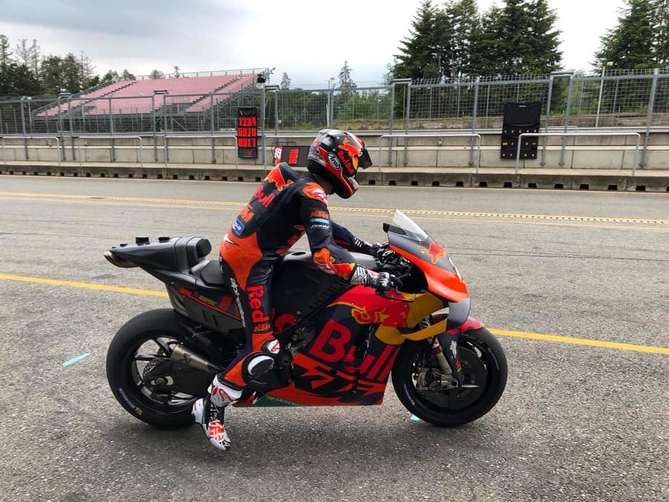 MotoGP | Dani Pedrosa in sella alla KTM a Brno: “Sono felice ma ho ancora dolore”
