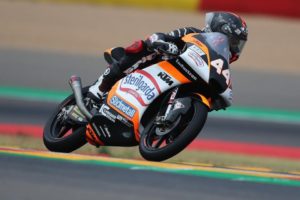 Moto3 | Gp Aragon Warm Up: Canet svetta sul bagnato