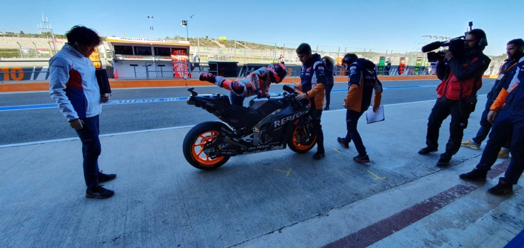 MotoGP | Test Valencia Day 1: Quartararo chiude al Top, tante le cadute