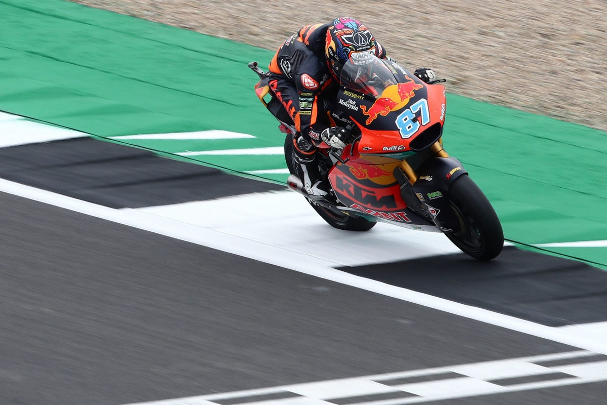 Moto2 | Gp Silverstone Gara: Gardner piega Bezzecchi - Vimarsana News