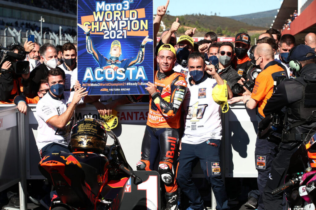 Moto3 | GP Portimão 2: Acosta Campione del Mondo, “Nel giro d’onore ho solo pianto”