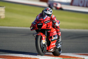 MotoGP | Gp Valencia: Bagnaia guida la tripletta Ducati, Rossi chiude decimo all’ultima gara in Top Class