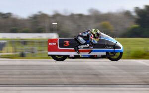 Max Biaggi, 21 record in sella moto elettrica Voxan, raggiunti i 455.737 km/h