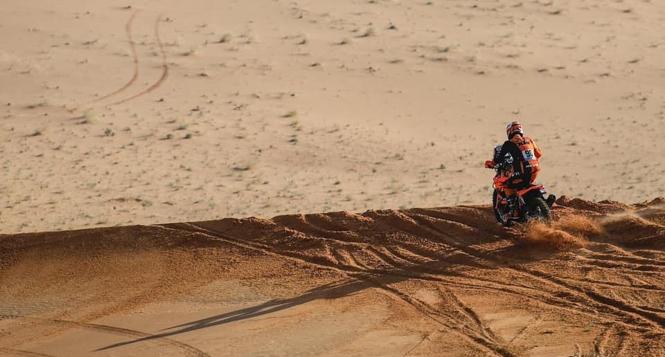MotoGP | Dakar 2022: Petrucci continua a stupire, secondo alla quinta tappa