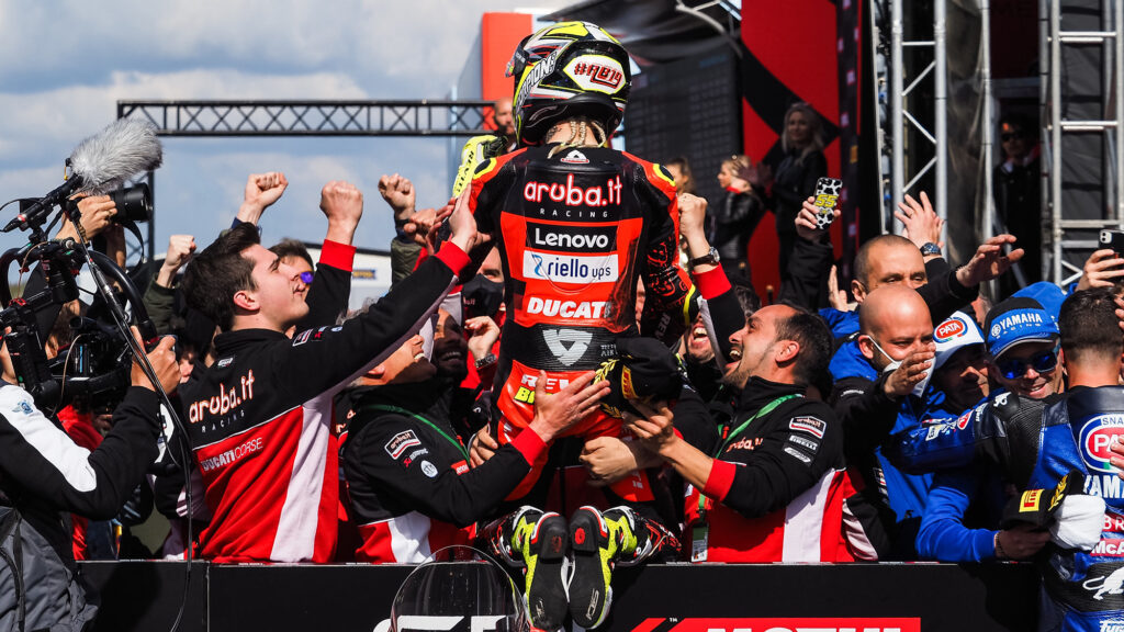 Superbike | Round Assen: Bautista regala a Ducati una splendida vittoria in Gara2