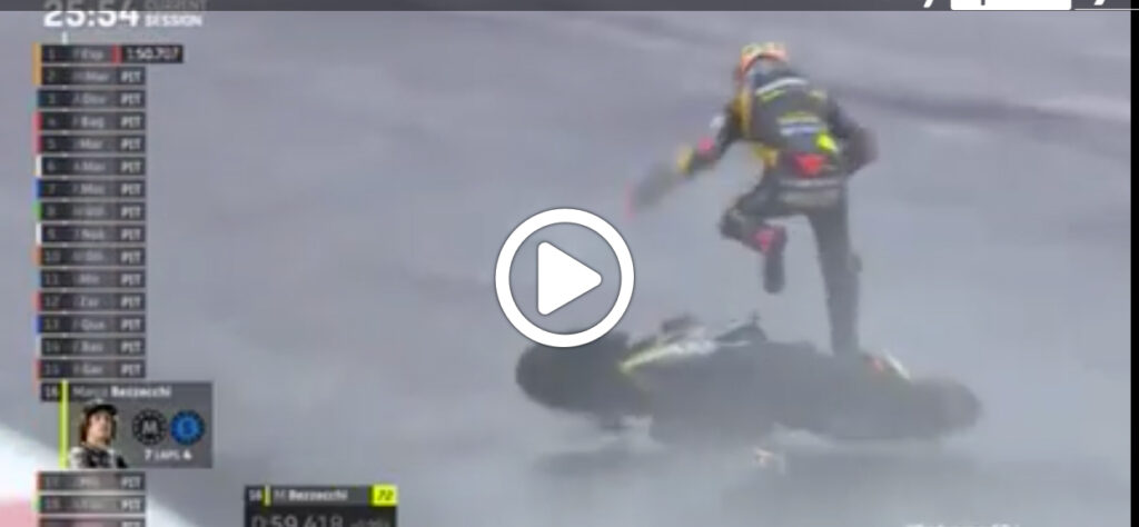 MotoGP | GP Portimao, Bezzecchi a terra in curva 9 [VIDEO]