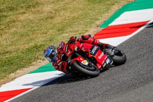 MotoGP | Gp Mugello Gara: Bagnaia batte uno strepitoso Quartararo, Aprilia terza con Espargarò