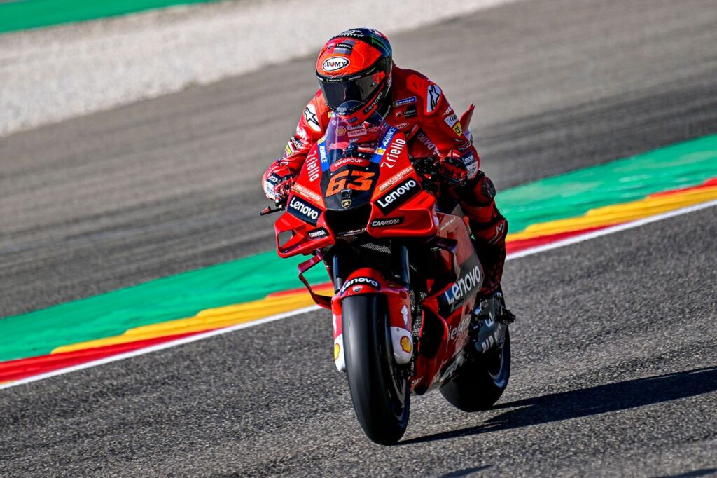 Moto GP | Aragon GP qualifying: Bagnaia on pole, Ducati triple