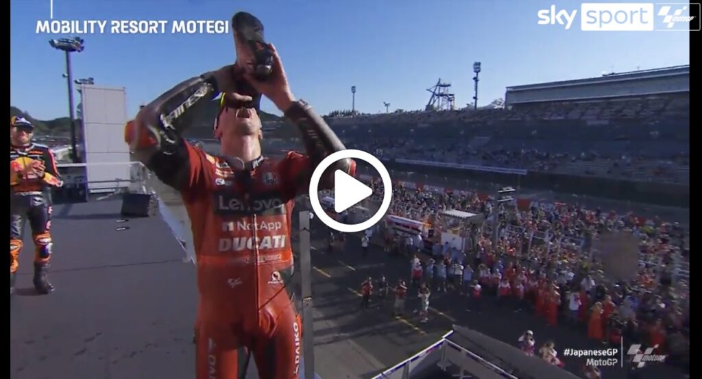 MotoGP | GP Giappone, lo “shoey” di Miller sul podio di Motegi [VIDEO]
