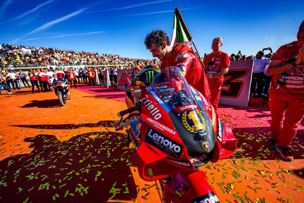 MotoGP | Bagnaia Campione del Mondo: “Emozione unica”