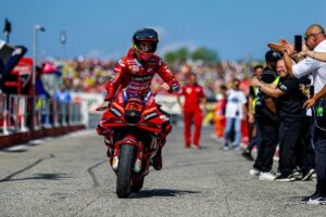 MotoGP | GP Valencia Gara: Vince Rins, Bagnaia è Campione del Mondo