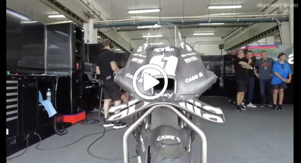 MotoGP | Aprilia, alla scoperta della RS-GP 23 nei test di Sepang [VIDEO]