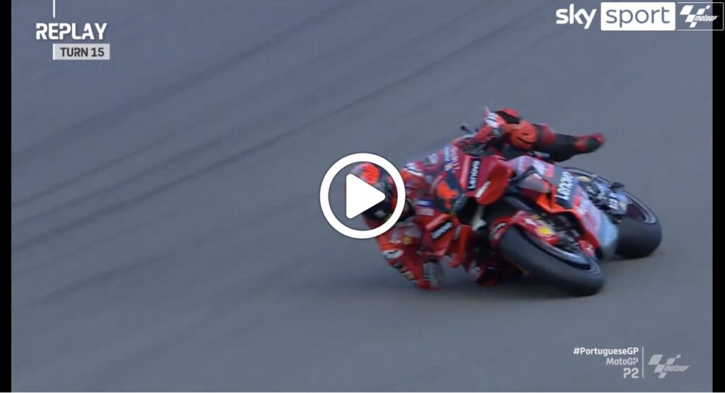 MotoGP | Bagnaia, salvataggio al limite sul finale delle FP2 a Portimao [VIDEO]
