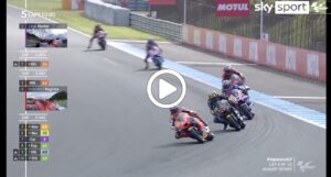 MotoGP | Marquez-Bezzecchi, che bagarre nella Sprint a Motegi! [VIDEO]