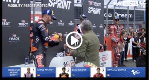 MotoGP | Sprint GP Giappone, la premiazione di Martin, Binder e Bagnaia [VIDEO]