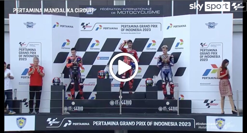 MotoGP | Bagnaia, la gioia sul podio a Mandalika: torna a suonare l’inno di Mameli [VIDEO]