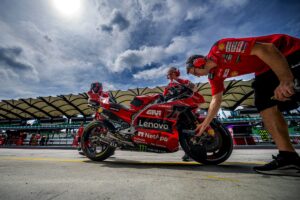 MotoGP | Warning pressione gomme, uno ad uno tra Bagnaia e Martin