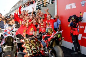 MotoGP | Bagnaia Campione del Mondo, Domenicali (Ducati): “Vittoria della consapevolezza”