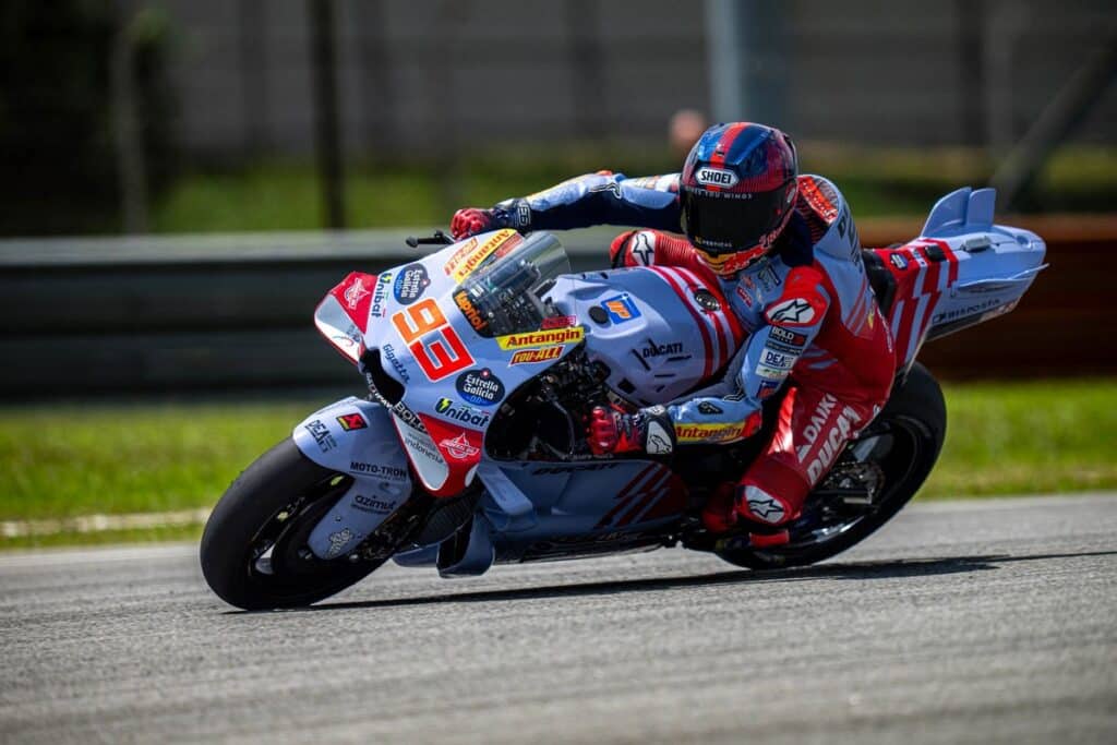 MotoGP | Dani Pedrosa spiega la “smorfia” fatta al passaggio di Marc Marquez