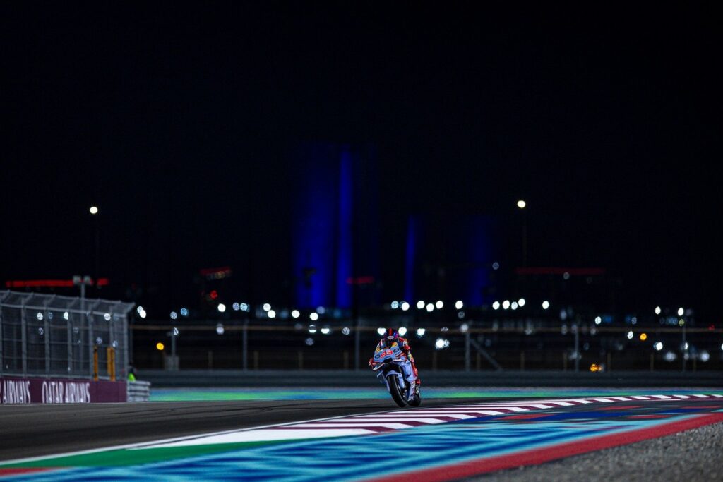 MotoGP |  Essais libres 2 du GP du Qatar : Marc Marquez le plus rapide en pneus pluie