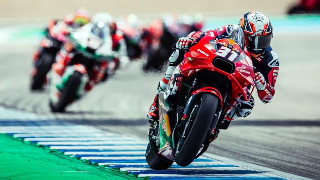 MotoGP | GP Jerez Gara, Acosta: “Non è mai facile distruggere una moto al mattino e poi lanciarsi in gara su un’altra moto”