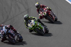 SBK | Dutch GP Race 2, Lowes: "I lost the front and hit Rea, I went to apologize to him"