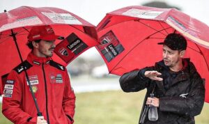 MotoGP | Casey Stoner critico nei confronti del regolamento 2027
