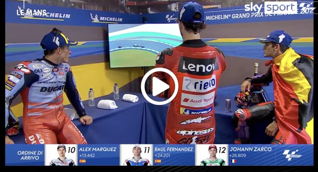 MotoGP | GP Le Mans, the discussions of Martin, Marquez and Bagnaia on the back podium [VIDEO]