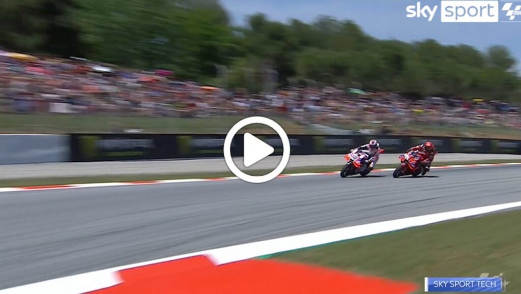 MotoGP | GP Barcellona: il sorpasso di Bagnaia su Martin [VIDEO]