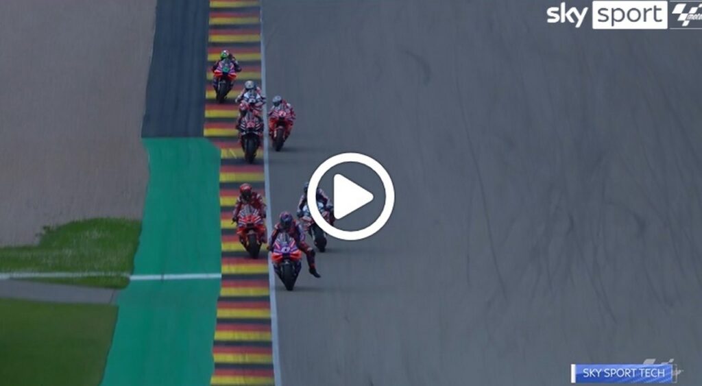 MotoGP | GP Germania Sprint Race: il sorpasso di Oliveira su Bagnaia allo Sky Tech [VIDEO]