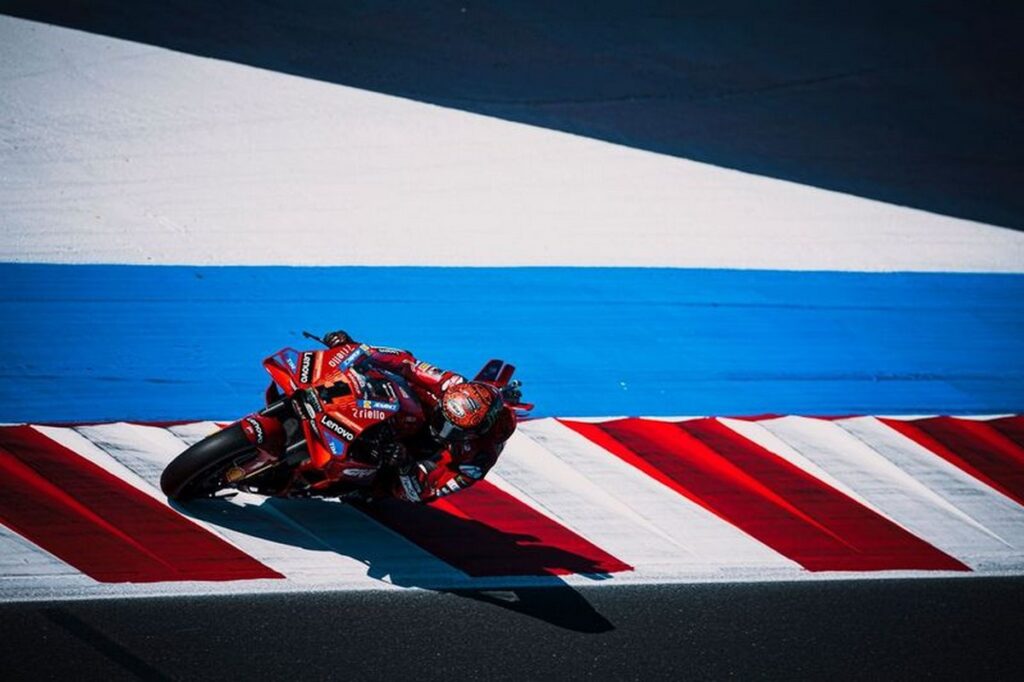 MotoGP | Gp Misano 2 Qualifiche: Bagnaia, pole da record, caduta per Marc Marquez