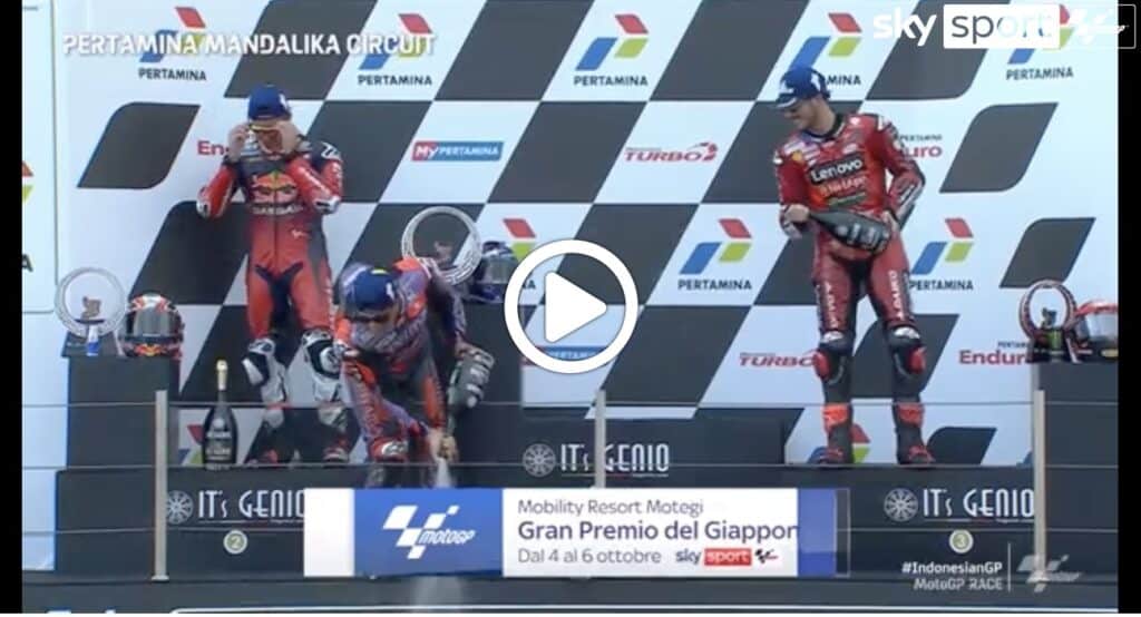 MotoGP | GP Indonesia, il podio a Mandalika con Martin, Acosta e Bagnaia [VIDEO]