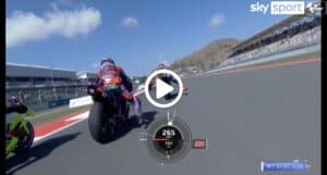 MotoGP | GP Indonesia, Marc Marquez super al via: dalla 12° alla 5° posizione in una curva [VIDEO]