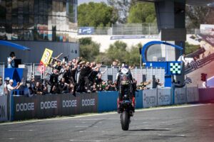 SBK | Gp Spagna Gara 1, Razgatlioglu: “Incredibile essere di nuovo Campione del Mondo”